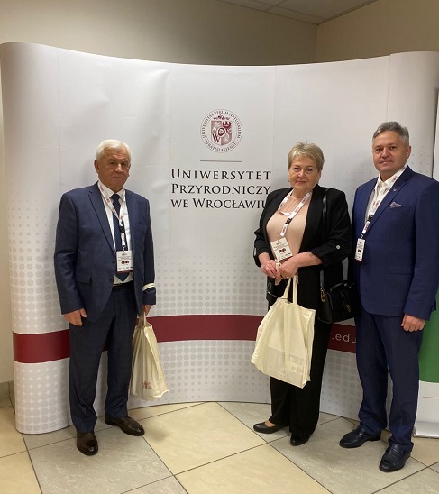 7dc413fb 1d27 4197 ba45 b588b8174e0e 1