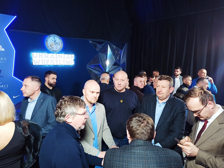 Парубчак і Ко