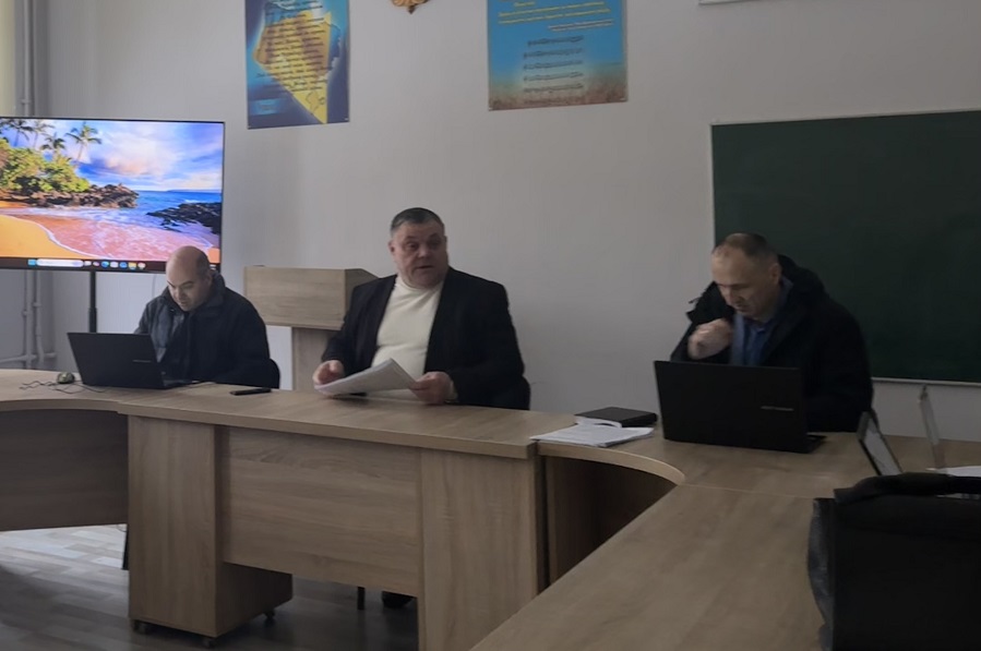 BAE3E1B8 A973 4EFB A474 6D18D72930E6